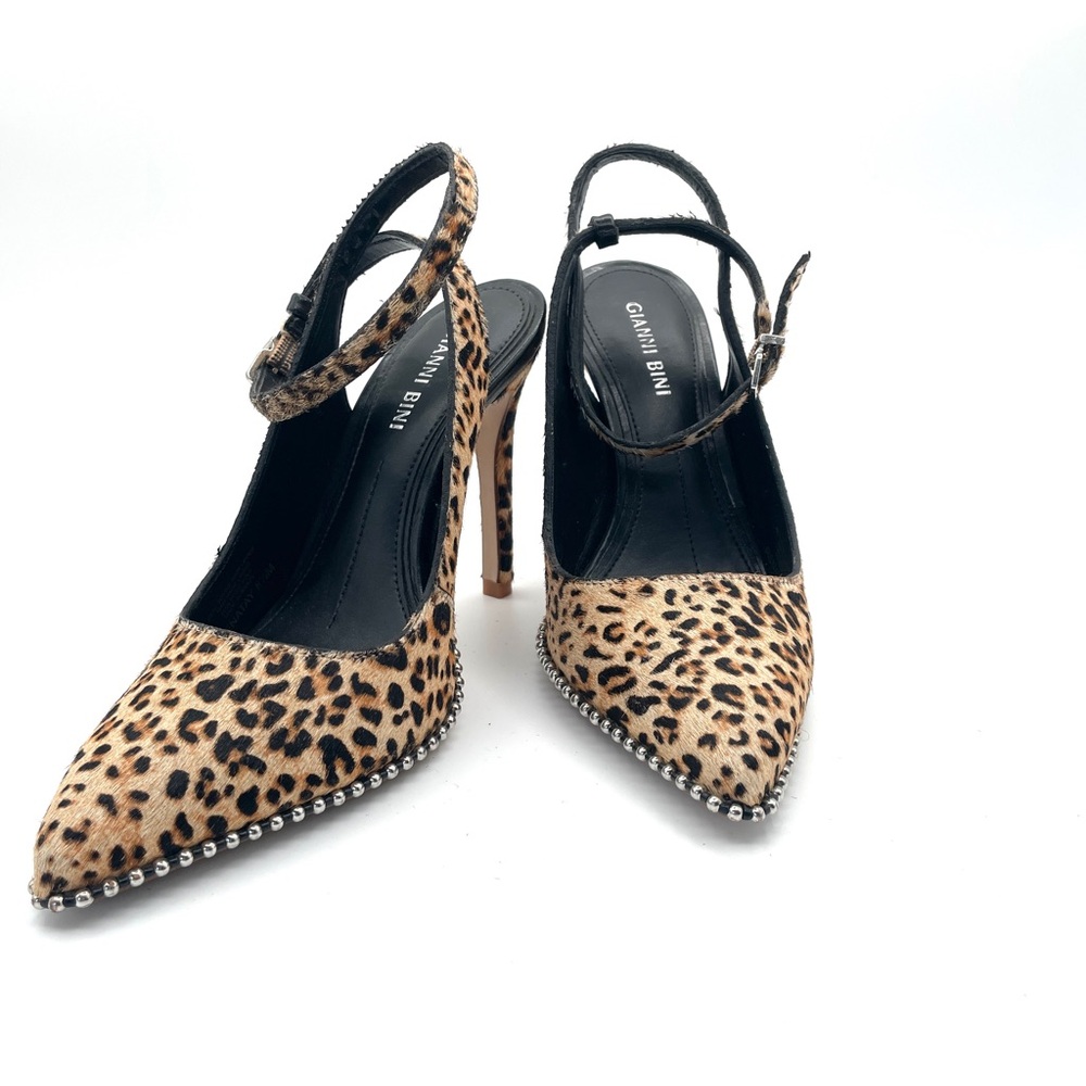Gianni Bini Black and Brown Heels Elegant Design